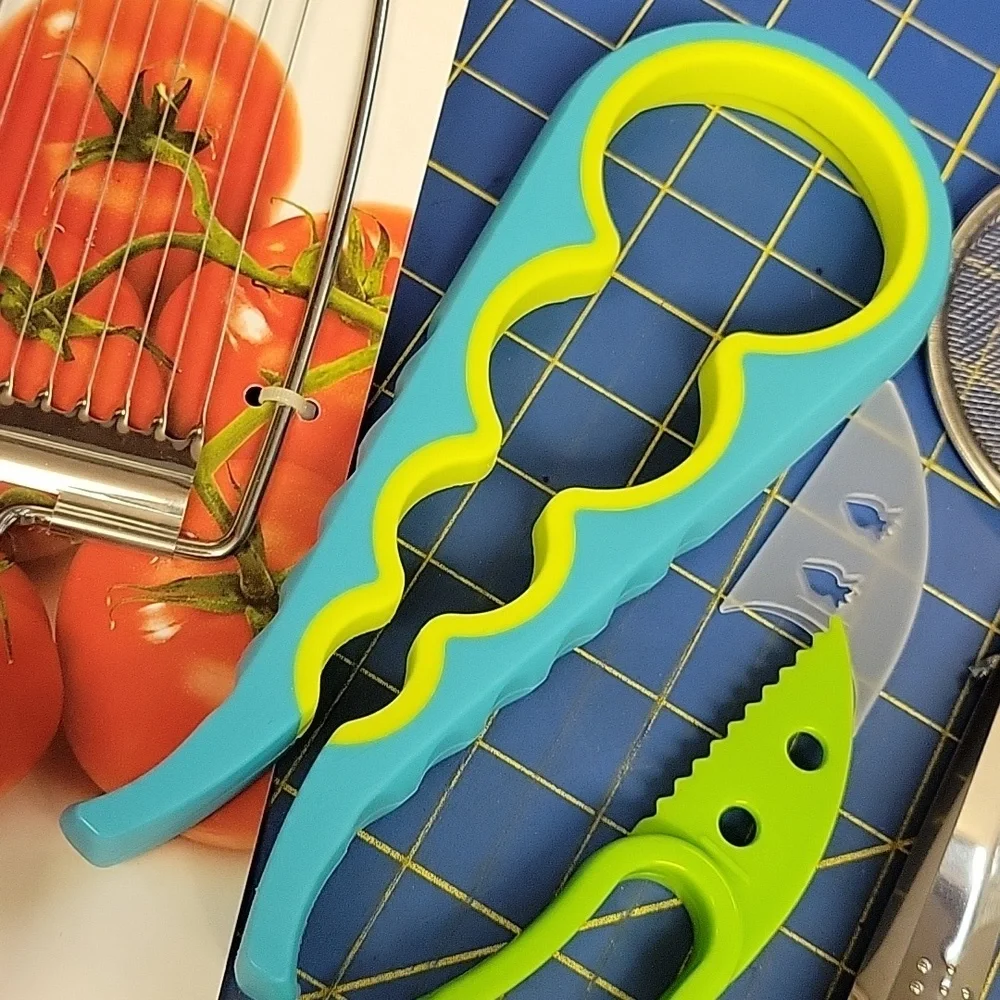 Kitchen Tool Set of 4 Slicer, Jar Opener, Avocado Slicer, Strainer Tongs NEW